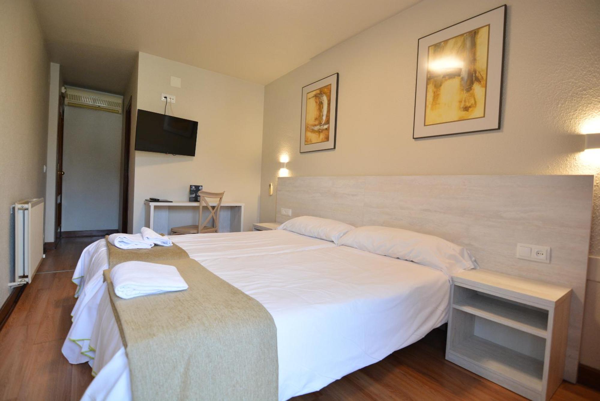 Hotel&Bar Ducay Olite Esterno foto