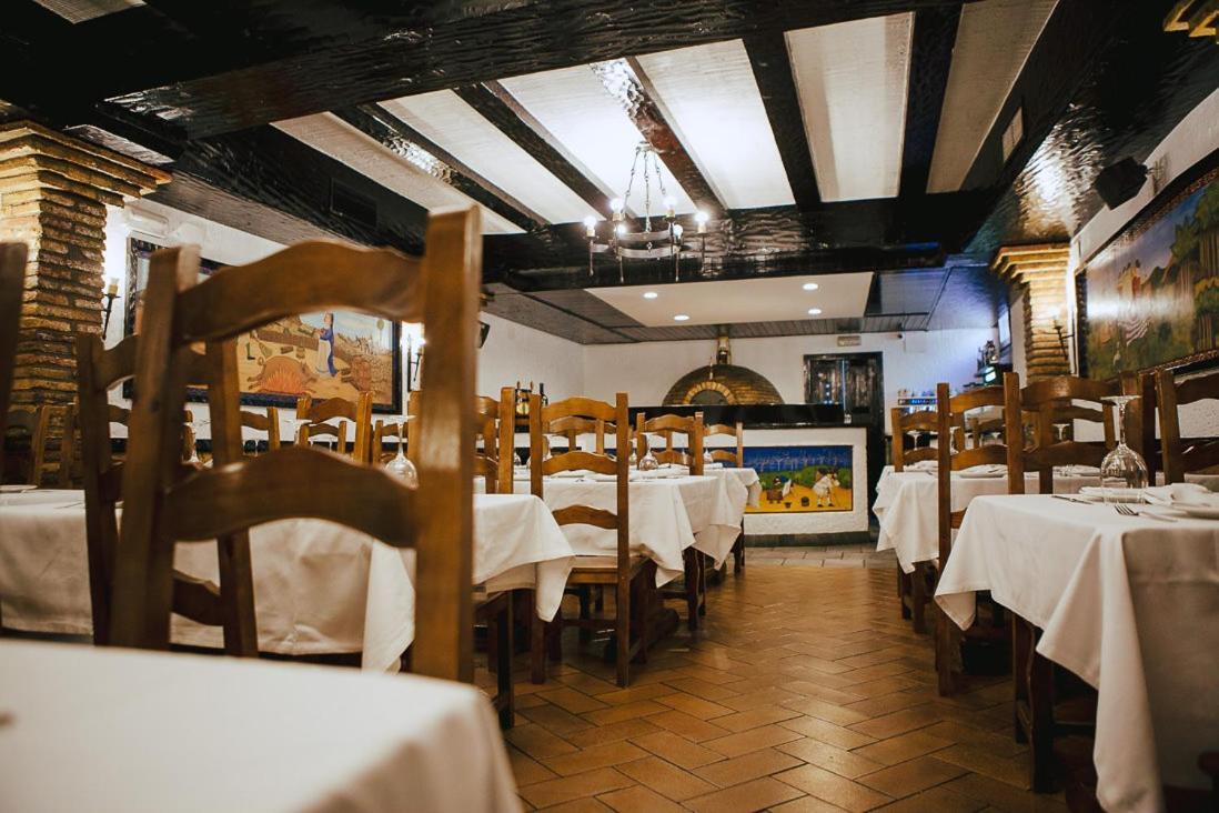 Hotel&Bar Ducay Olite Esterno foto